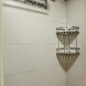 柯士甸大厦-C房studio-理工只要步行400米，只要400米！近佐敦站步行可达，都会20分钟可到。有窗带家电独卫套间空间大