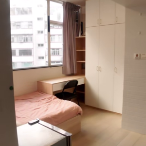 柯士甸大厦-D房 -理工只要步行400米，只要400米！近佐敦站步行可达，都会20分钟可到。有窗带家电独卫套间空间大