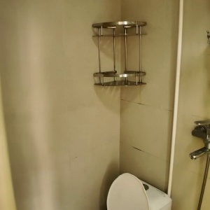 柯士甸大厦-E房studio-理工只要步行400米，只要400米！近佐敦站步行可达，都会20分钟可到。有窗带家电独卫套间空间大