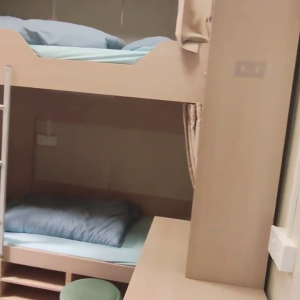 尖沙咀65号空间超大310仅住单人独享空间-理工步行五分，尖沙咀地铁站步行6分，都会大学巴士通勤15分