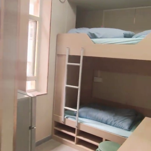 尖沙咀65号空间超大310仅住单人独享空间-理工步行五分，尖沙咀地铁站步行6分，都会大学巴士通勤15分