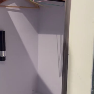 尖沙咀加连威老道46-48号恒隆银行大厦studio 仅一间，理工步行可达近地铁站，工作就读都适合