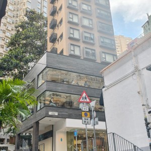 港岛金钟秀华坊港大studio特大阳台房D+-超全配套带食堂三分钟到金钟，港大全程18分钟理工全程20多分钟，交通超便利