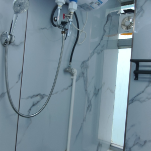 尖沙咀65号302-上下床仅住单人，尊享独立超大空间-理工步行五分，尖沙咀地铁站步行6分，都会大学巴士通勤15分