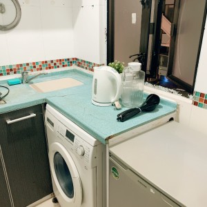 利群大厦精品studio5号房-一室一厅带景观窗，旺角站30秒即达交通方便