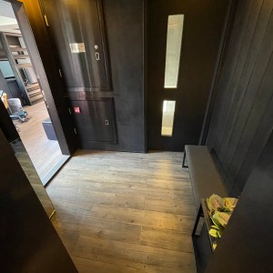 中环The Jonathan服务式公寓studio-半山黄金地段，港大优选15分钟内地铁可达