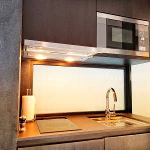 中环The Jonathan服务式公寓studio-半山黄金地段，港大优选15分钟内地铁可达