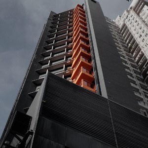 中环The Jonathan服务式loft复式公寓-半山黄金地段，港大优选15分钟内地铁可达