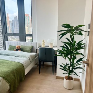 西营盘轻奢住宅服务式公寓两室一厅套房-地铁步行2分可达，港大绝配步行6分地铁1站