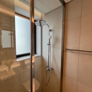 西营盘轻奢住宅服务式公寓两室一厅套房-地铁步行2分可达，港大绝配步行6分地铁1站