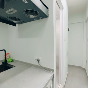 花园街超值朝东studioA/B房-旺角站两分钟到理工有直达巴士，工作就读都可