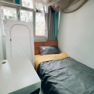 花园街超值朝东大房studioC房-旺角站两分钟到理工有直达巴士，工作就读都可