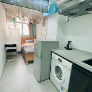 花园街超值朝东大房studioC房-旺角站两分钟到理工有直达巴士，工作就读都可