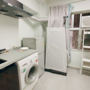 花园街超值大房studioD房-旺角站两分钟到理工有直达巴士，工作就读都可