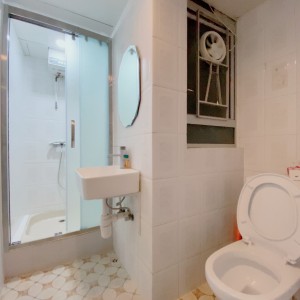 泰怡大厦4楼公寓套间A/B房-四室一厅近太子旺角东理工巴士直达女生优选