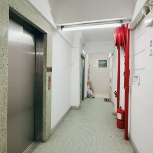 泰怡大厦2楼公寓套间C室-四室两卫近太子旺角东理工巴士直达仅限男生