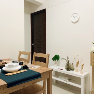 旺角繁华区荣高大厦三室一厅套间AB室-大客厅厨卫隐私性好，楼下步行4分有巴士站购物中心男生优选