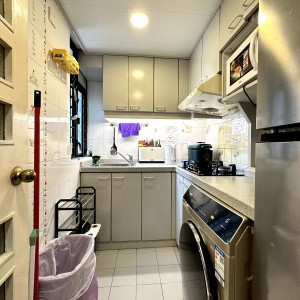 沙田区马鞍山新港城K座女生3人宿舍-中文大学巴士10分，教育大学巴士32分