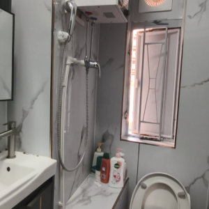 上环威灵顿街160-164号莲香楼5楼双人间-15分钟通勤到港大，也可20分钟到理工，靠近中环中心