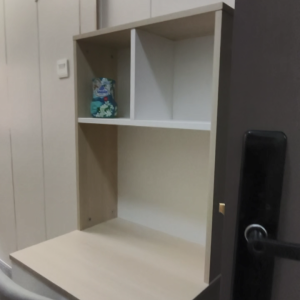 上环威灵顿街160-164号莲香楼5楼双人间-15分钟通勤到港大，也可20分钟到理工，靠近中环中心