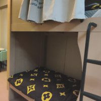 上环威灵顿街160-164号莲香楼十人间床位