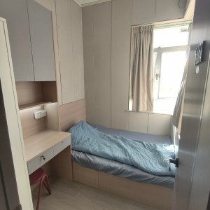 尖沙咀65号学生公寓两房套间有独卫508AB-理工步行五分，尖沙咀地铁站步行6分，都会大学巴士通勤15分