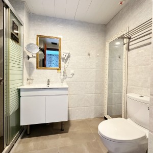 KONE独卫双人间-步行旺角地铁站🚇3分钟；油麻地地铁站🚇3分钟，理工巴士9分钟直达，15/16/17楼