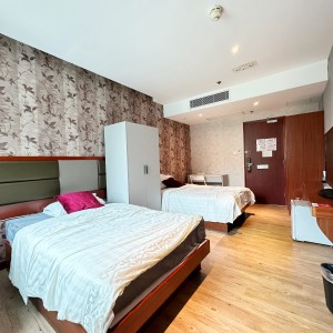 KONE独卫双人间-步行旺角地铁站🚇3分钟；油麻地地铁站🚇3分钟，理工巴士9分钟直达，15/16/17楼