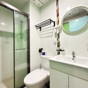 KONE女生专属独卫双人间-步行旺角地铁站🚇3分钟；油麻地地铁站🚇3分钟，理工巴士9分钟直达