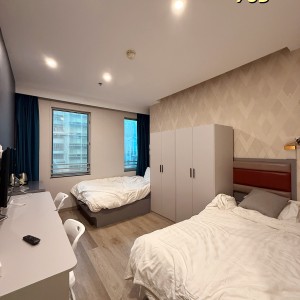 KONE男生专属独卫双人间-步行旺角地铁站🚇3分钟；油麻地地铁站🚇3分钟，理工巴士9分钟直达