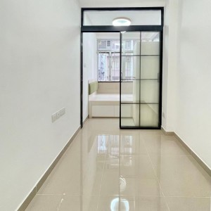 旺角黑布街一室一厅公寓A房-旺角步行350米， 理工城大浸会都会全部20分钟内到达，真正的油尖旺中心