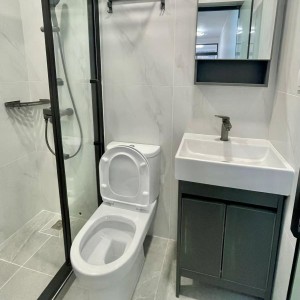 旺角黑布街一室一厅公寓A房-旺角步行350米， 理工城大浸会都会全部20分钟内到达，真正的油尖旺中心