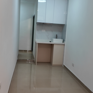 旺角黑布街一室一厅公寓B房-旺角步行350米， 理工城大浸会都会全部20分钟内到达，真正的油尖旺中心