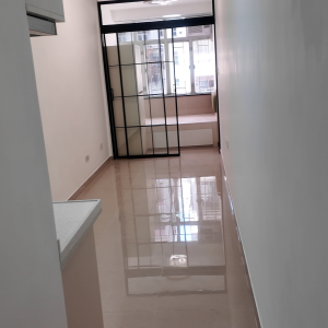 旺角黑布街一室一厅公寓B房-旺角步行350米， 理工城大浸会都会全部20分钟内到达，真正的油尖旺中心