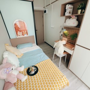 金钟秀华坊港大新春超值特价studio带阳台D房-三分钟到金钟，港大全程18分钟，仅有两间手慢无！