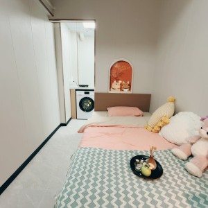 港岛金钟秀华坊港大studio法式庭院房G房-超全配套带食堂三分钟到金钟，港大全程18分钟理工全程20多分钟，交通超便利