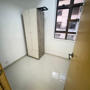 九龙侨园2楼B房两室一厅-步行可达浸会！步行+巴士只要11分钟，城市大学19分钟即到