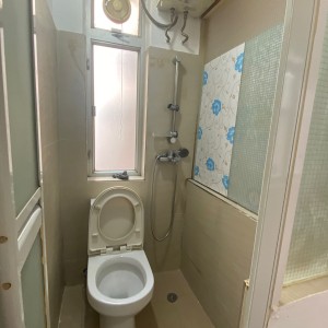 铜锣湾骆克道5楼A房-超值单间，距地铁站只有50米！港大通勤17分