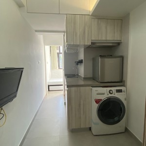 尖沙咀华敦大厦studio B1室D房-理工步行900米，距尖沙咀地铁仅80米