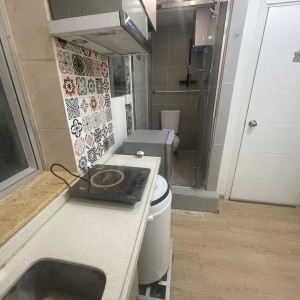 尖沙咀中间道远东大厦14楼H室A房studio-7k+享受尖沙咀尖东双地铁包围，步行只需3分钟！理工通勤步行+港铁1站11分钟到校，纯步行1.3公里，