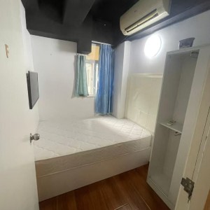 尖沙咀乐道龙华大厦studio7楼F房-理工步行+巴士11分钟到校，纯步行17分，尖沙咀站步行2分，巴士总站在大厦门口