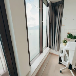 观塘将军澳日出康城LP6套二女生D-高档海景独卫单人间，到科大巴士+港铁30分钟即达，科大学生优选