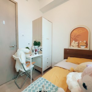 观塘将军澳日出康城LP6套一女生B-高档海景单人间，到科大巴士+港铁30分钟即达，科大学生优选