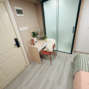 旺角青年公寓AB区A11-独卫单间有窗专业学生公寓，理工16分到都会15分，旺角站270米，生活便捷