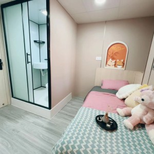 旺角青年公寓AB区A6-独卫单间有窗专业学生公寓，理工16分到都会15分，旺角站270米，生活便捷