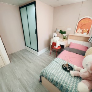 旺角青年公寓AB区A5-独卫单间有窗专业学生公寓，理工16分到都会15分，旺角站270米，生活便捷