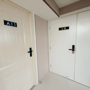 旺角青年公寓AB区B8-独卫超值单间有窗专业学生公寓，理工16分都会15分，旺角站270米，旺角中心地段