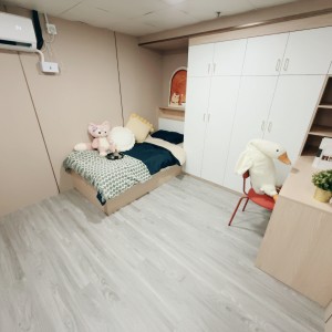 旺角青年公寓AB区B9-独卫超值单间有窗专业学生公寓，理工16分都会15分，旺角站270米，旺角中心地段