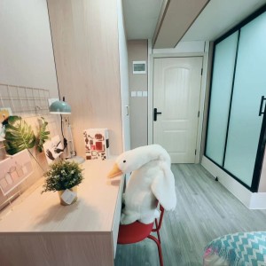 旺角青年公寓AB区B7-独卫超值单间有窗专业学生公寓，理工16分都会15分，旺角站270米，旺角中心地段