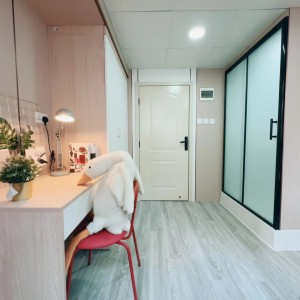 旺角青年公寓AB区B6-独卫超值单间有窗专业学生公寓，理工16分都会15分，旺角站270米，旺角中心地段